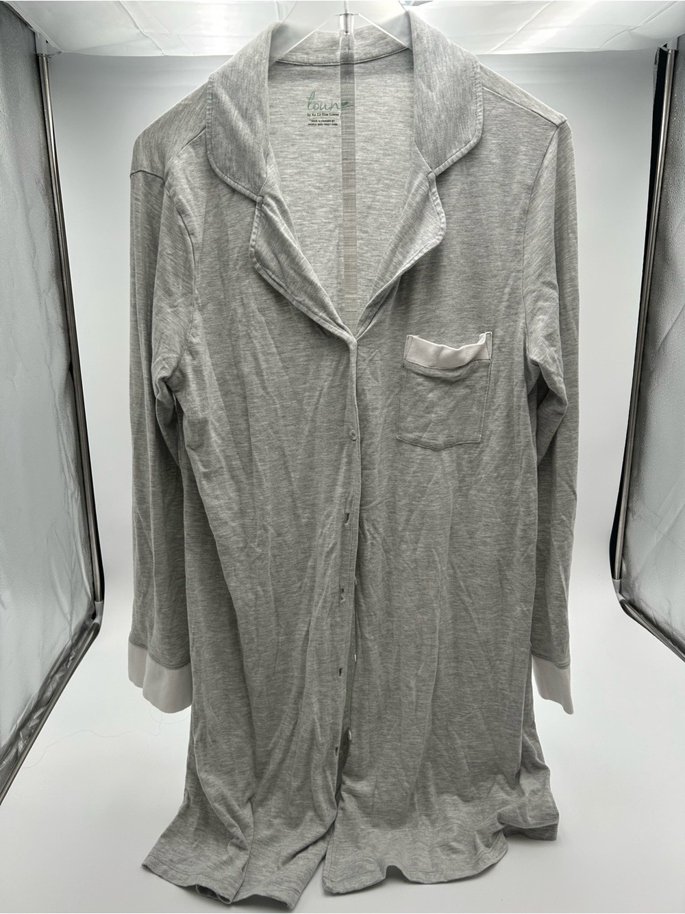 Light Gray Women’s Button-Front Sleep Shirt size Large